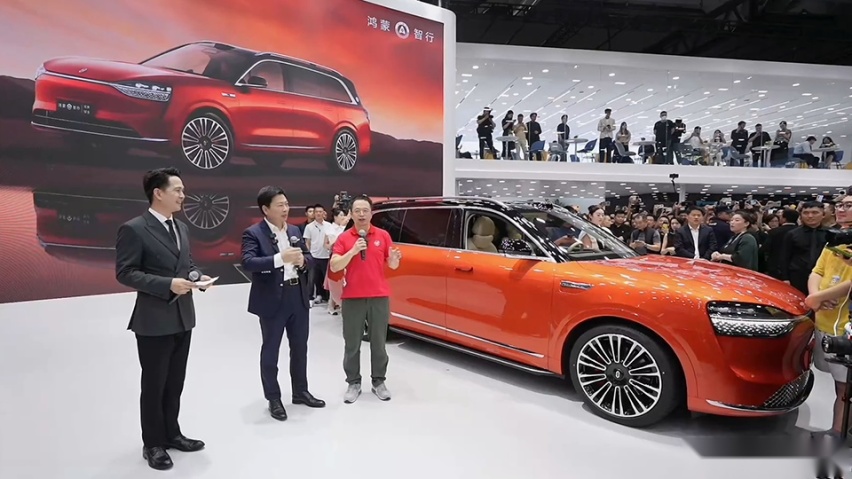 雷军余承东李斌推动，汽车不降价新联盟，暗中成型？