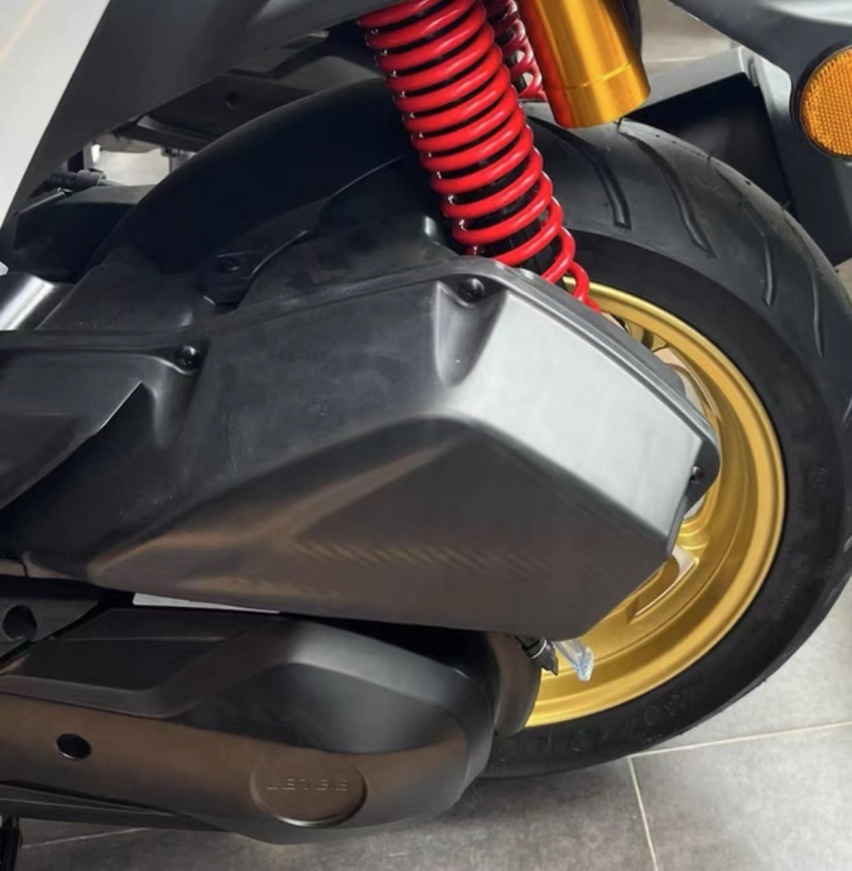 老厂制造！高配低价代表车型：原创外观，ABS+TCS，续航350km
