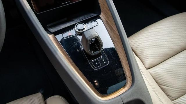 Polestar 2我一定要花¥42000选装这辆车的安全带