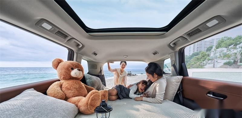 探陆PATHFINDER 6座大家庭旗舰SUV