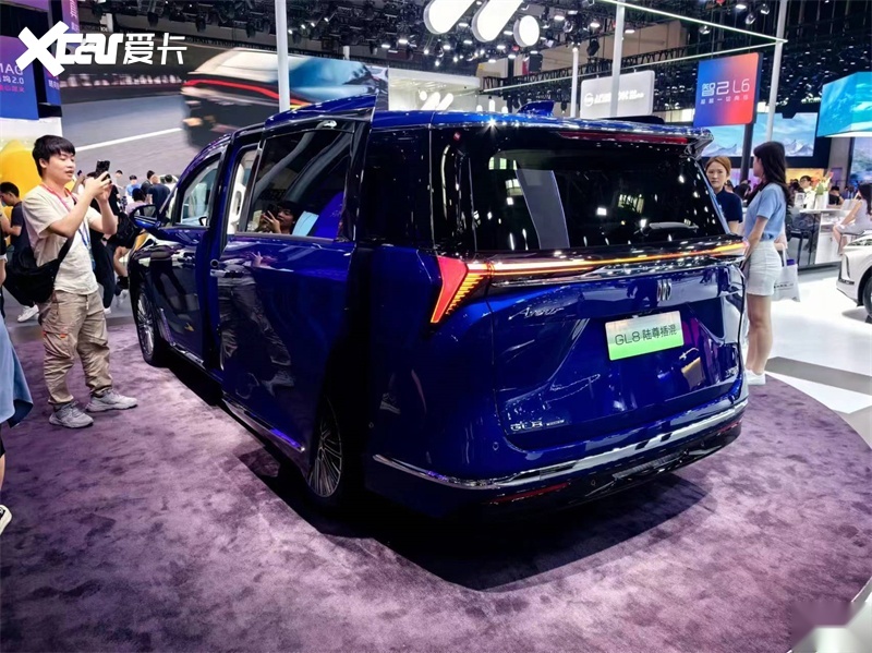 2024北京车展:35.99万起,别克gl8陆尊phev亮相