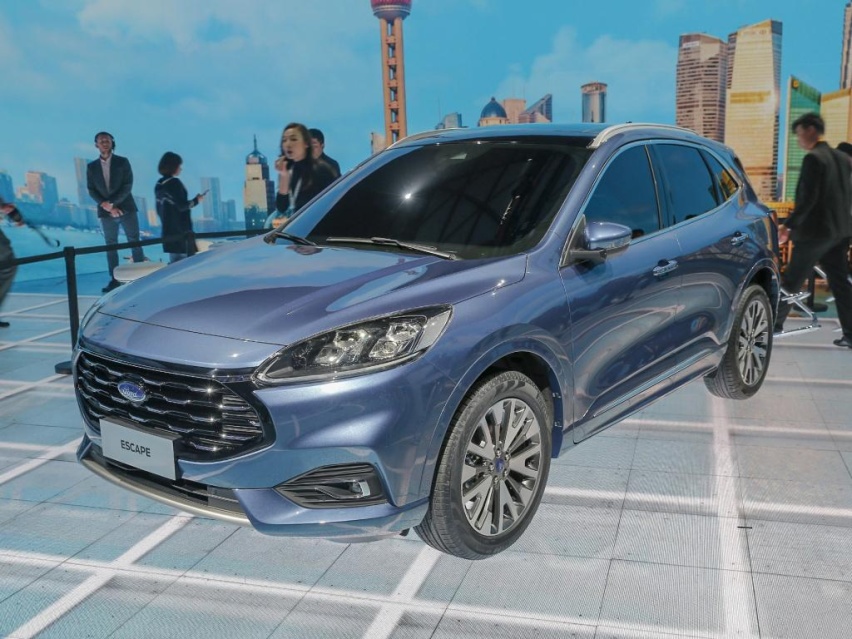 未命名又一款紧凑型SUV，与翼虎同台销售，福特Escape正