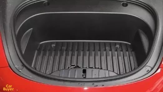 入门Model 3对比小鹏P7,谁更有优势?