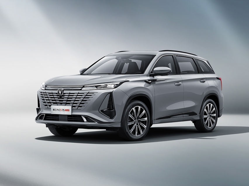 售价12.49万元起，第三代长安CS75 PLUS正式上市
