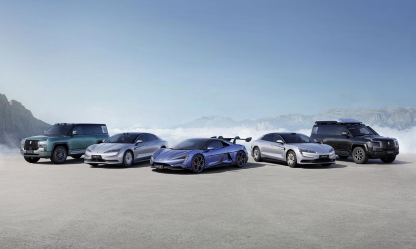仰望U7 PHEV、EV双旗舰开启预售，仰望携全车系亮相广州车展