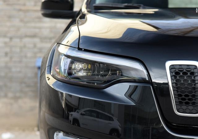 越野性能不俗的城市SUV，2.0T+9AT，顶配四驱匹敌霸道