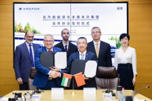 北汽蓝谷纯电SUV市场再添新力，极狐阿尔法T5“场景化造车”理念受热捧