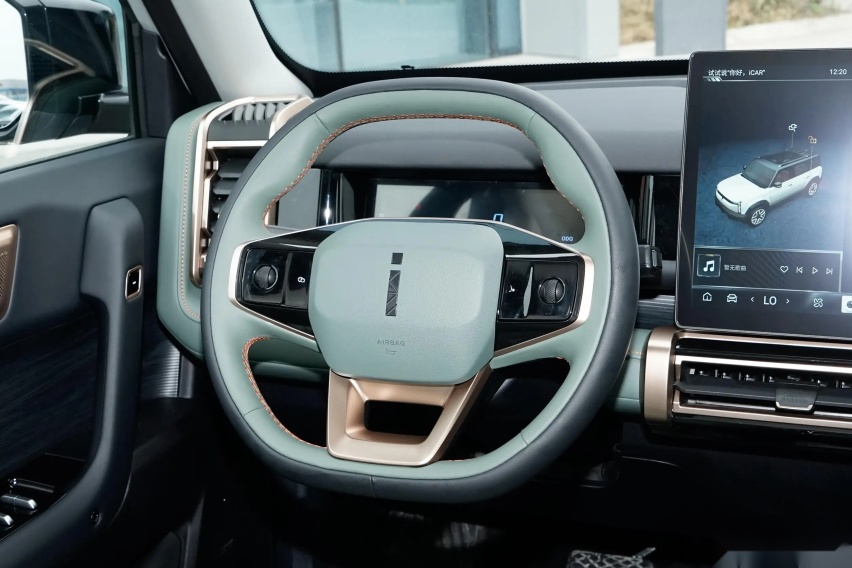选车对比丨元PLUS荣耀版对比iCAR 03，你会怎么选？
