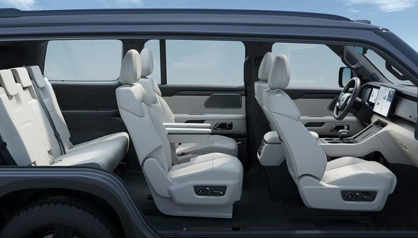 北汽推出增程SUV，外观像仰望U8，内饰像理想L8，这是哪一出？