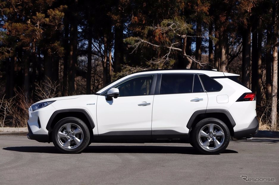 外媒评价说买到就赚到 丰田新一代RAV4全方位试驾体验