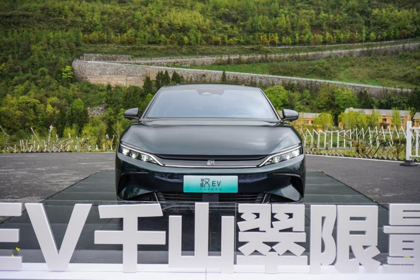 特斯拉Model 3 才是真香车？比亚迪汉EV 四驱千山翠限量版有话要说