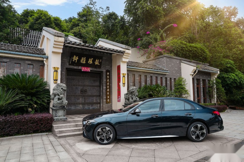 三叉星销量担当，1.5T+48V加持，试驾体验奔驰全新C级