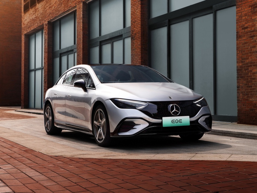 从47.8万降到28.8万，近5米奔驰电车700公里续航，Model