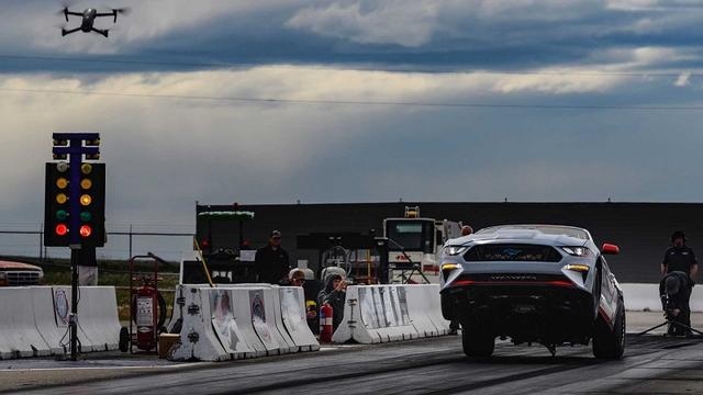 福特Mustang Cobra Jet1400亮相直线加速赛