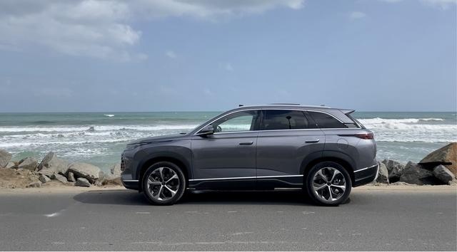 20万预算选插混SUV，护卫舰07和UNI-K 智电iDD谁更值？