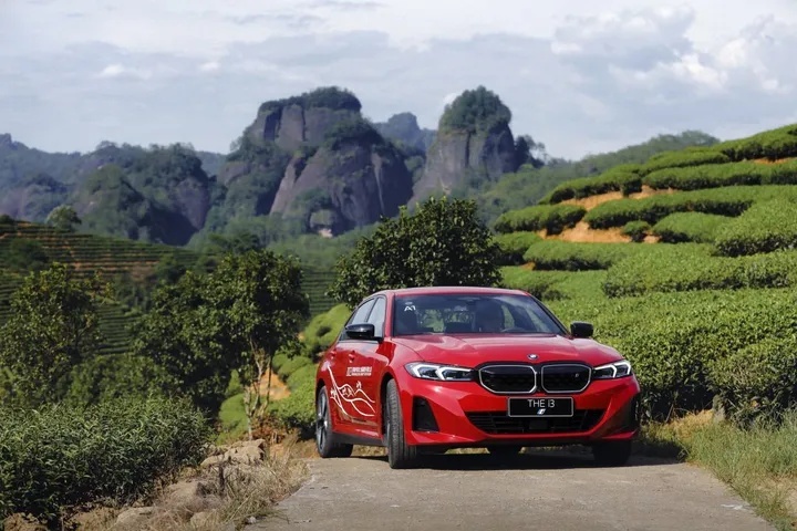 开电动宝马，品茶香茶韵，2023 BMW中国文化之旅再启程