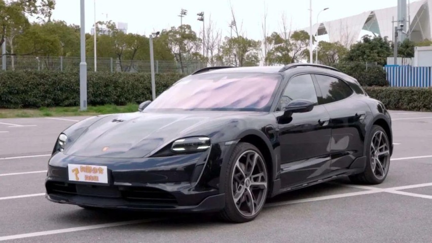 最美电动猎装车——Taycan Cross Turismo