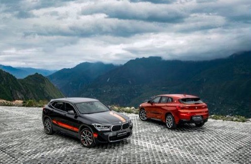 与创新BMW X2曜夜版/锋芒版一起解锁多面杭州