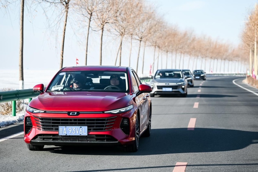 12万多就能入手，2.0T+6AT，轴距2.8米，第四代奔腾B70值得