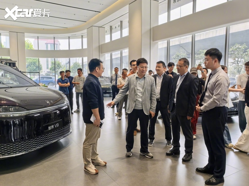 余承东合肥巡店定调 鸿蒙智行全面聚焦核心四界