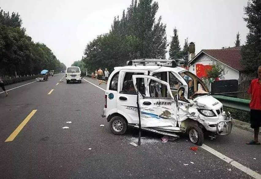 豪车到处停，SUV满大街，电动车不常见，春节回乡汽车见闻