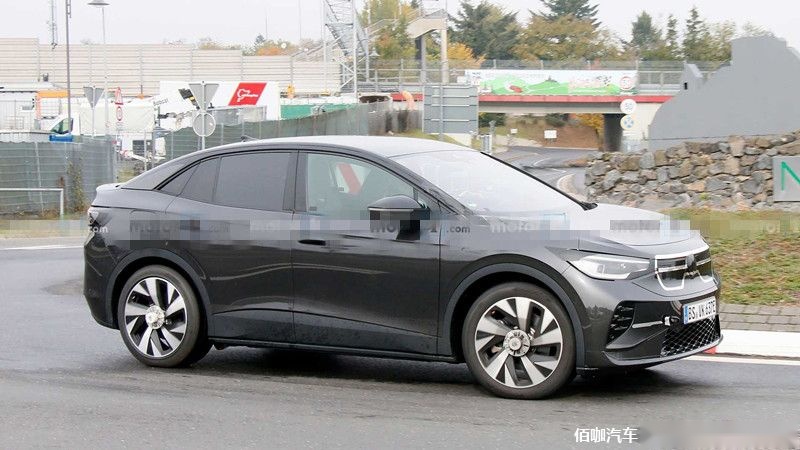 vw-id.5-first-spy-photo-front-three-quarters (1).jpg