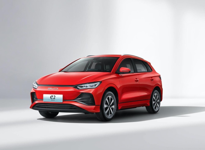 比亚迪纯电新车10.28万起，续航405km，内饰大变样，这造型中意吗