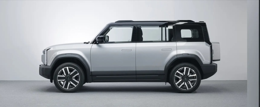 选车对比丨元PLUS荣耀版对比iCAR 03，你会怎么选？