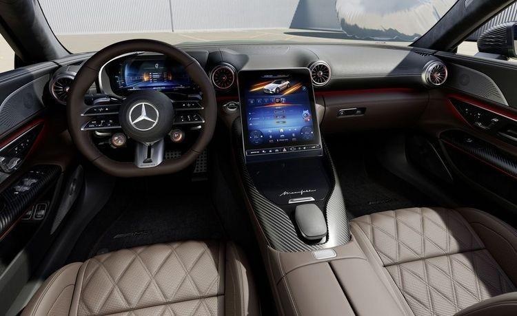 梅赛德斯-AMG推出 SL63 插混式轿跑，起价或超过20万美元