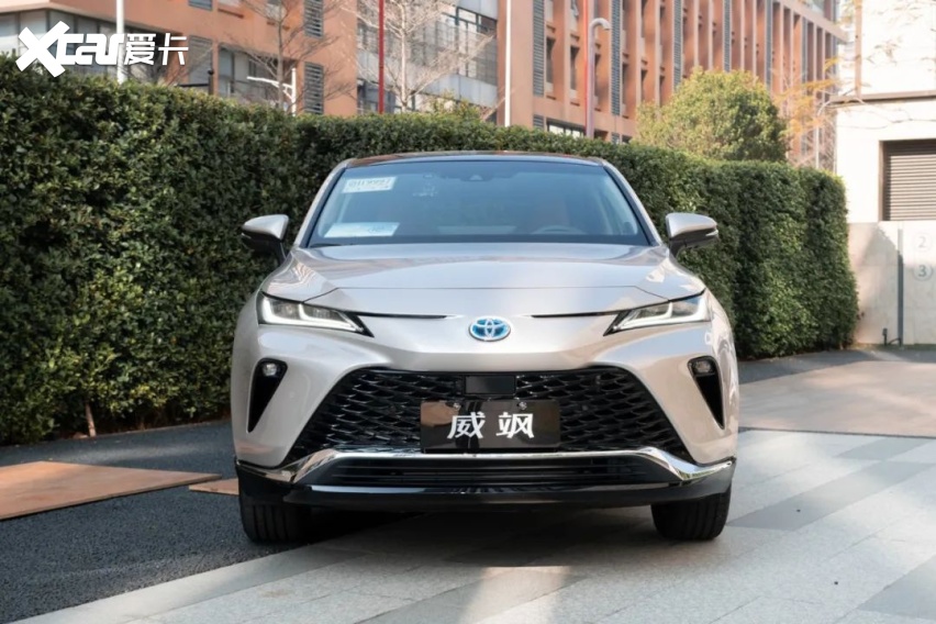 看上一辆丰田SUV 原来可以是因为气质