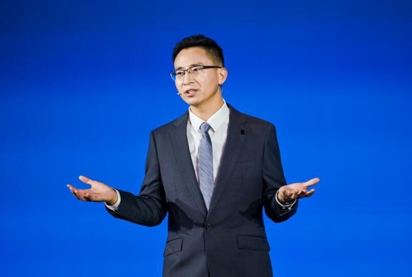 仰望超跑平台、易四方概念车首秀，仰望广州车展发布新技术