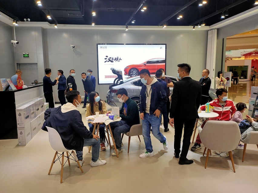 过节不打烊，商圈探汉唐——比亚迪新能源车火爆春节商圈