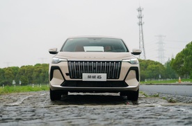 限时价6.59万元起！全新荣威i6预售：用料、配置有多顶？