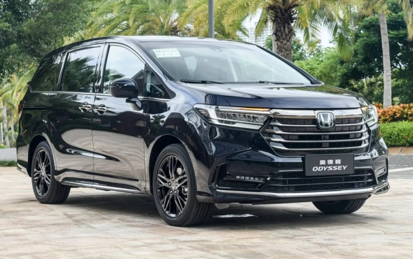 6月最好卖的“十大MPV”：丰田赛那挤进前三，大通G50逆袭成功？