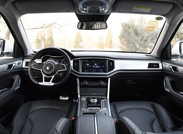 高性价比的SUV，车宽1米9多，入门配2.0T+8AT