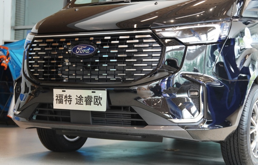“黑武士”MPV登场！2.0T+9AT，连静音都是深海级