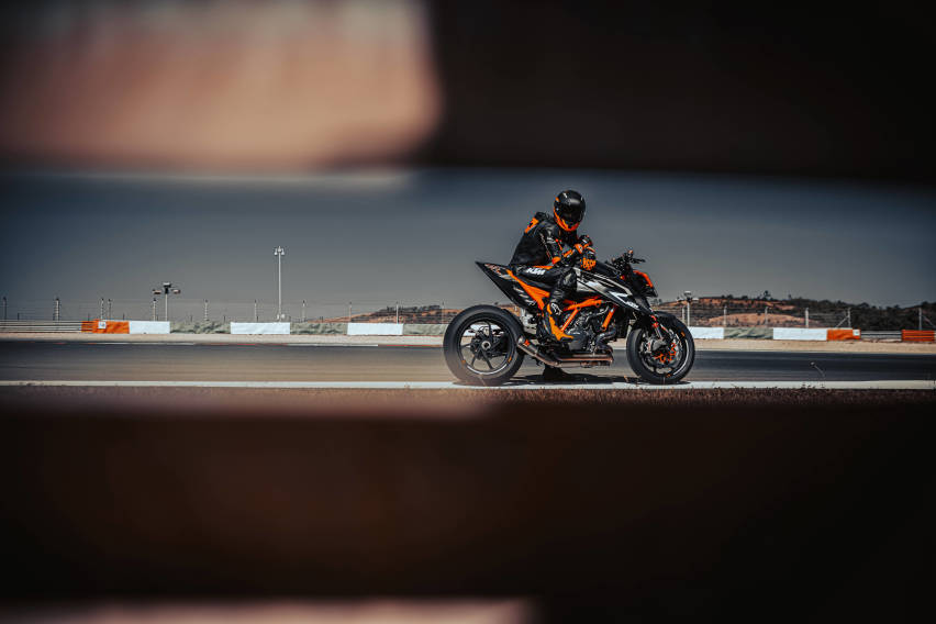 野兽入侵，注意！2023 KTM 1290 SUPER DUKE RR