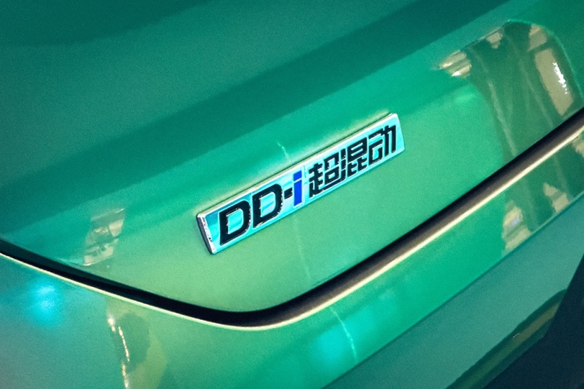 馈电油耗4.3L 售价只要13万起？启辰大V DDi超混动值得期待！