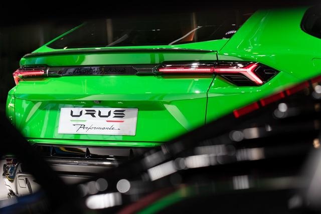 Urus Performante亮相第25届成都国际汽车展览会