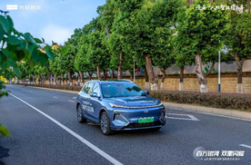 吉利星舰7 实测油耗3.1L 续航超1400km