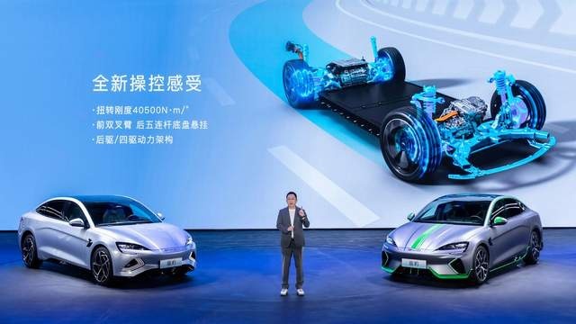 此车骨骼精奇 是怀揣了什么“武功秘籍”吗？