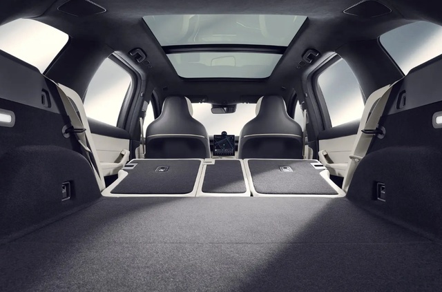 时隔四年半迎来换代，全新蔚来ES6对比Model Y，能添几分胜算？