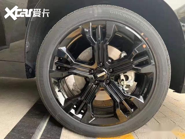 实拍长城的“黑武士”VV7，外观肌肉感，内饰豪华