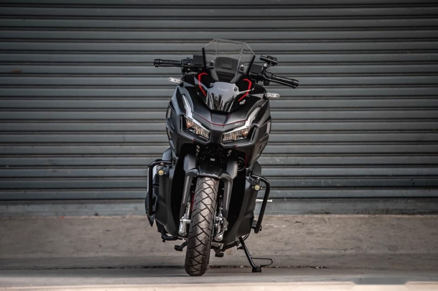 又一部漫威风格摩托 本田ADV150蝙蝠侠定制版亮相