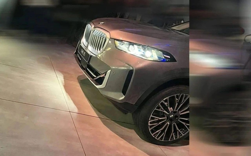 全新宝马X5实车曝光，它还是没有逃脱“双联屏”的命运