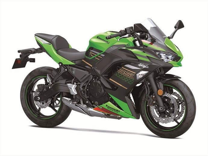 川崎Ninja650换代升级，外观极富战斗感