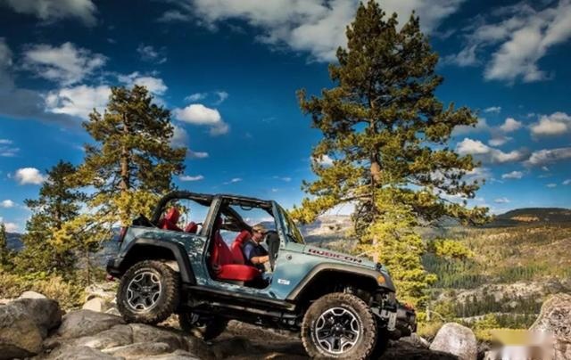 环保的插电混动+硬汉的JEEP，没想到还挺好！评测Jeep指挥官PHEV