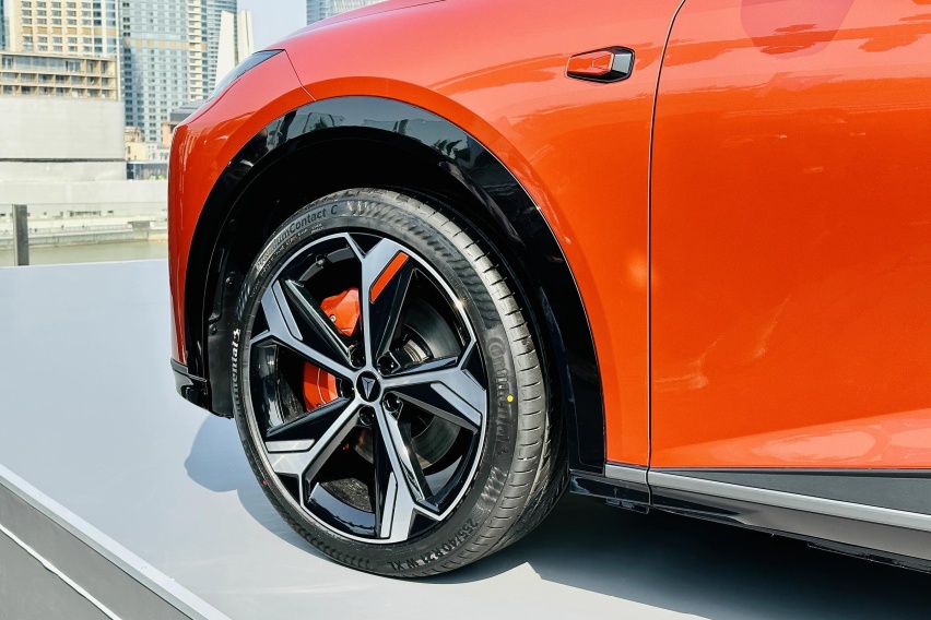 长安再出手！全新SUV轴距2900mm，超越Model Y