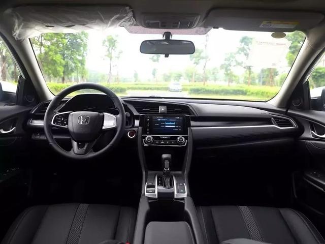 15万选啥车？合资运动轿车本田思域/领克03/昂克赛拉看谁家强