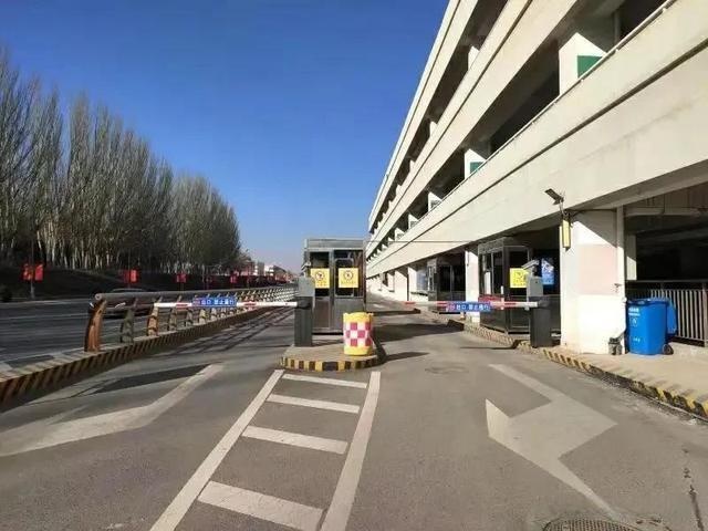 兰州中川机场停车费一天多少钱，兰州中川机场哪里停车便宜？